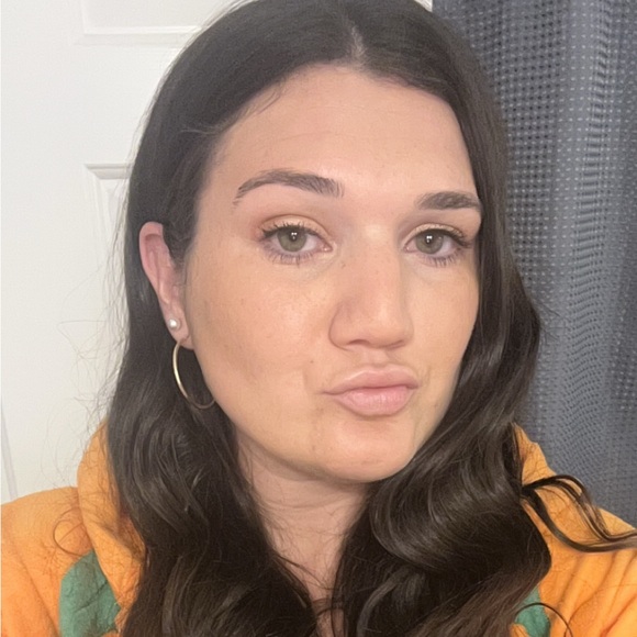 Meet your Posher, Kiera - Picture 1 of 1